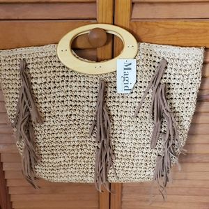BEAUTIFUL STRAW TOTE W-WOODEN HANDLES.